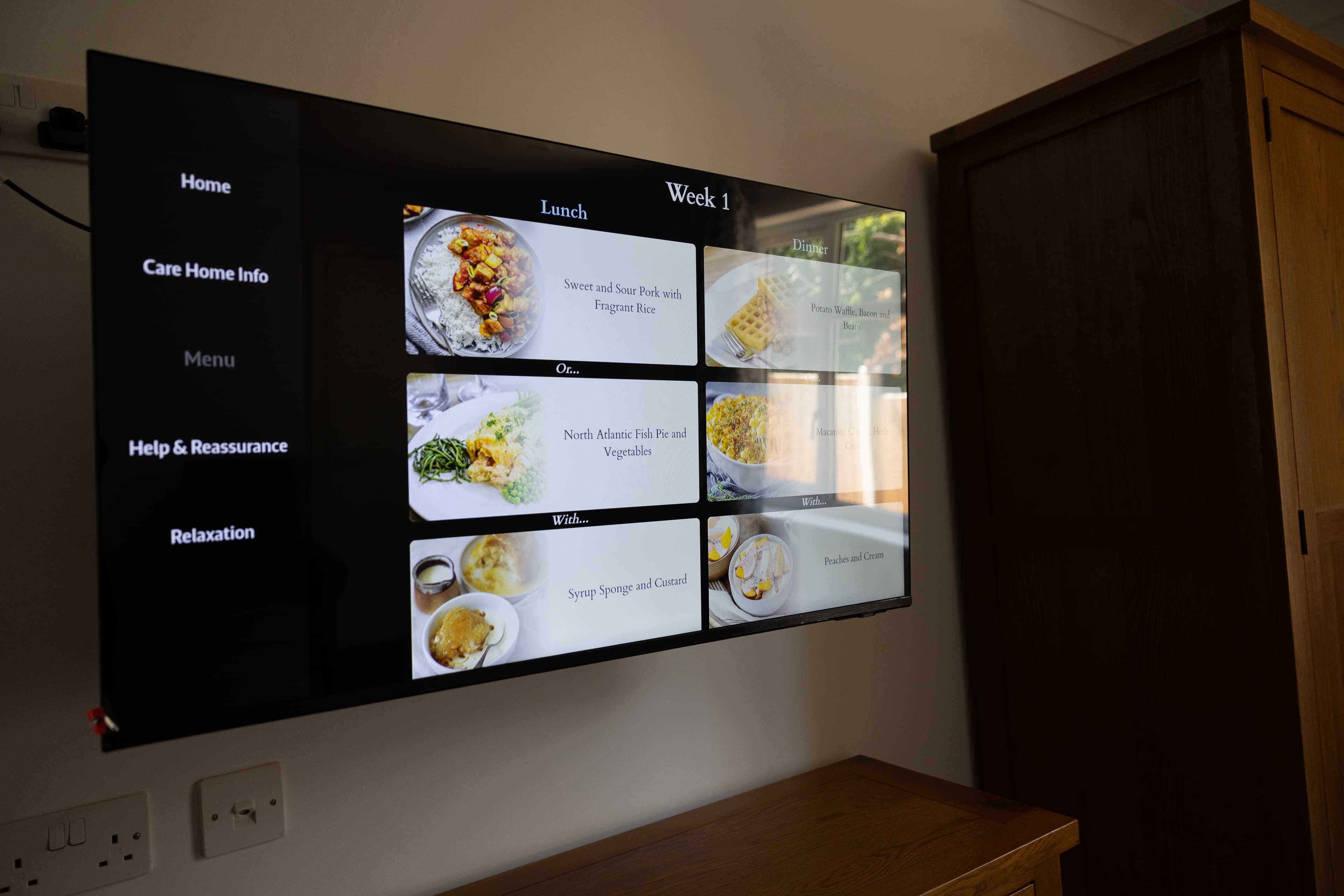 Bradfield Manor Double Private Room smart television