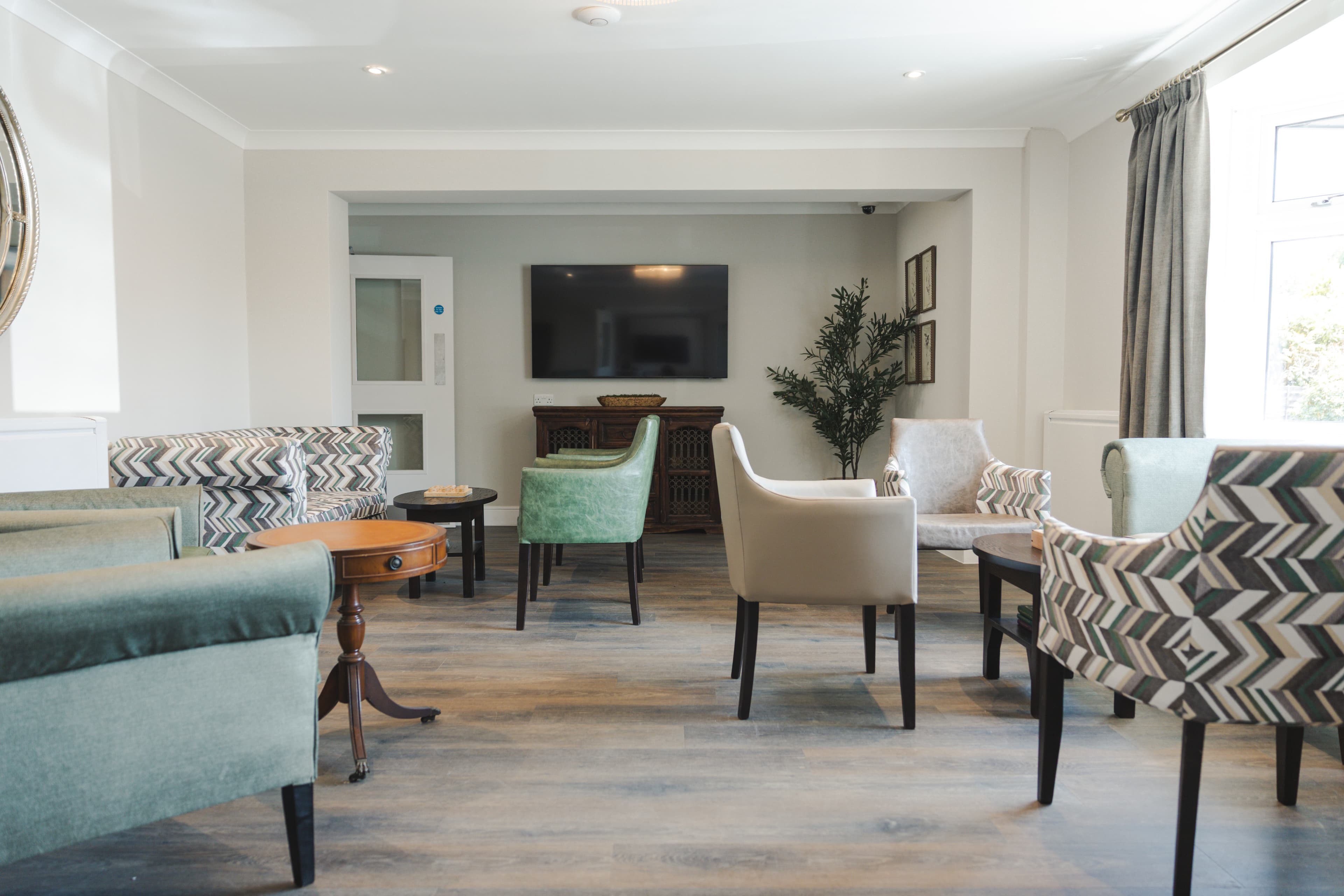 Bradfield Manor lounge