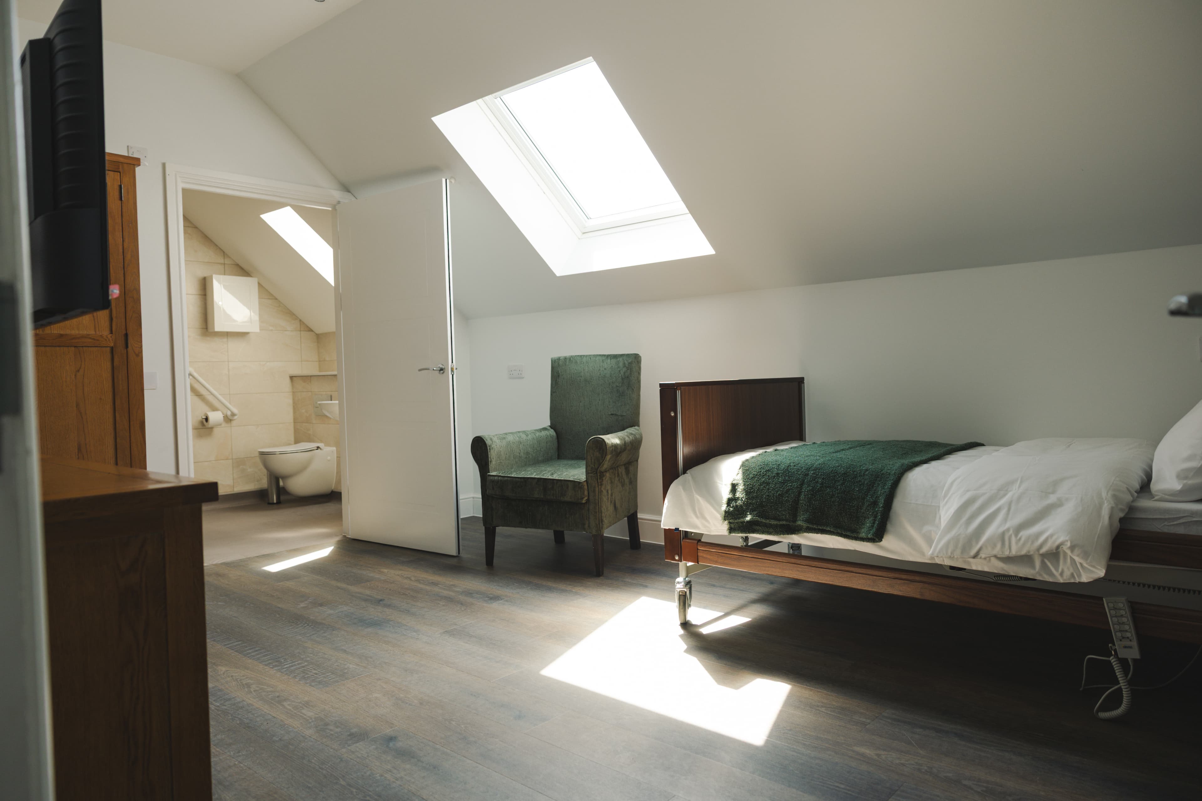 Bradfield Manor Private Room bedroom